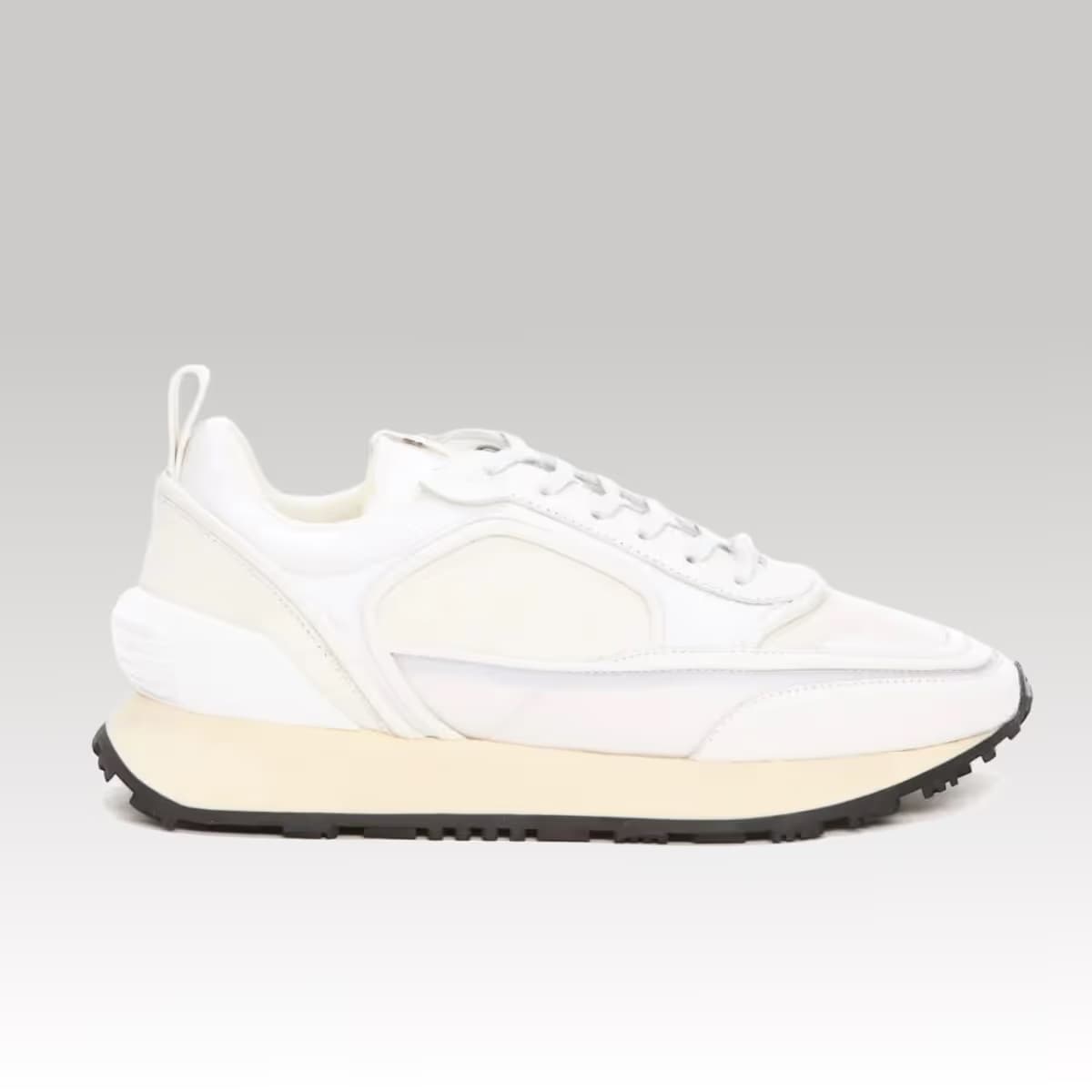 Balmain B-Racer White_4_00000