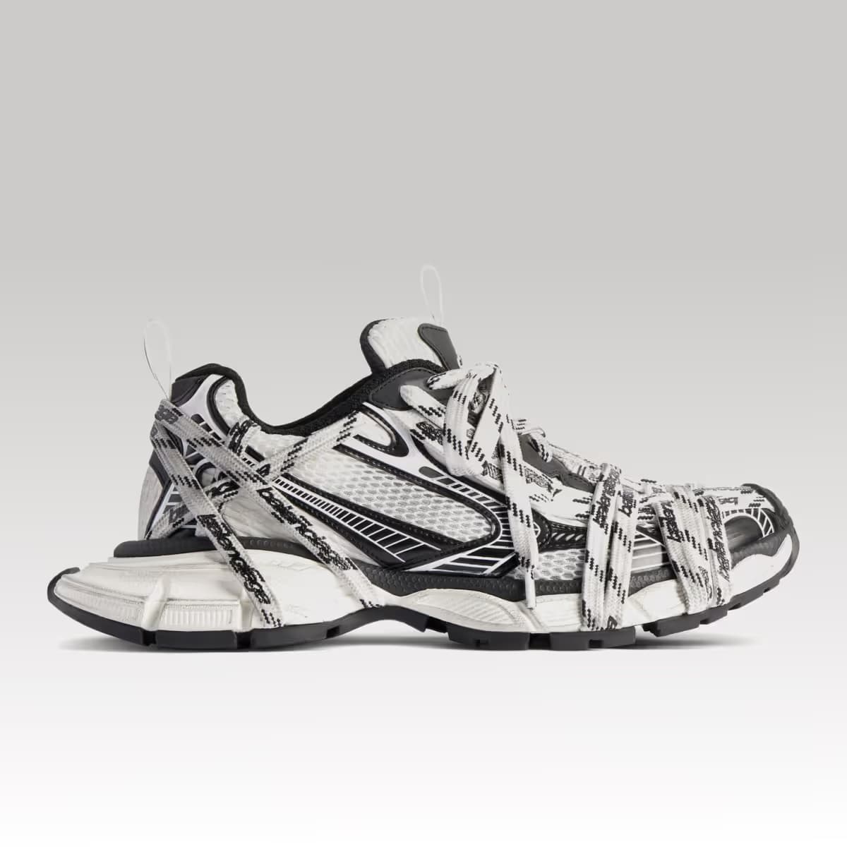 Balenciaga Extreme Laces Logo Sneaker in White Black_00000